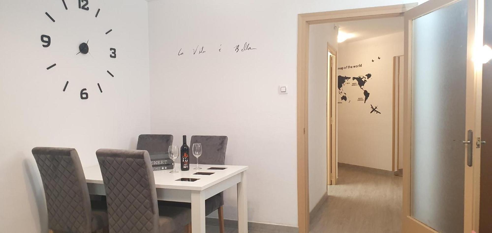 Beautiful Apartment In The Center Тарагона Екстериор снимка